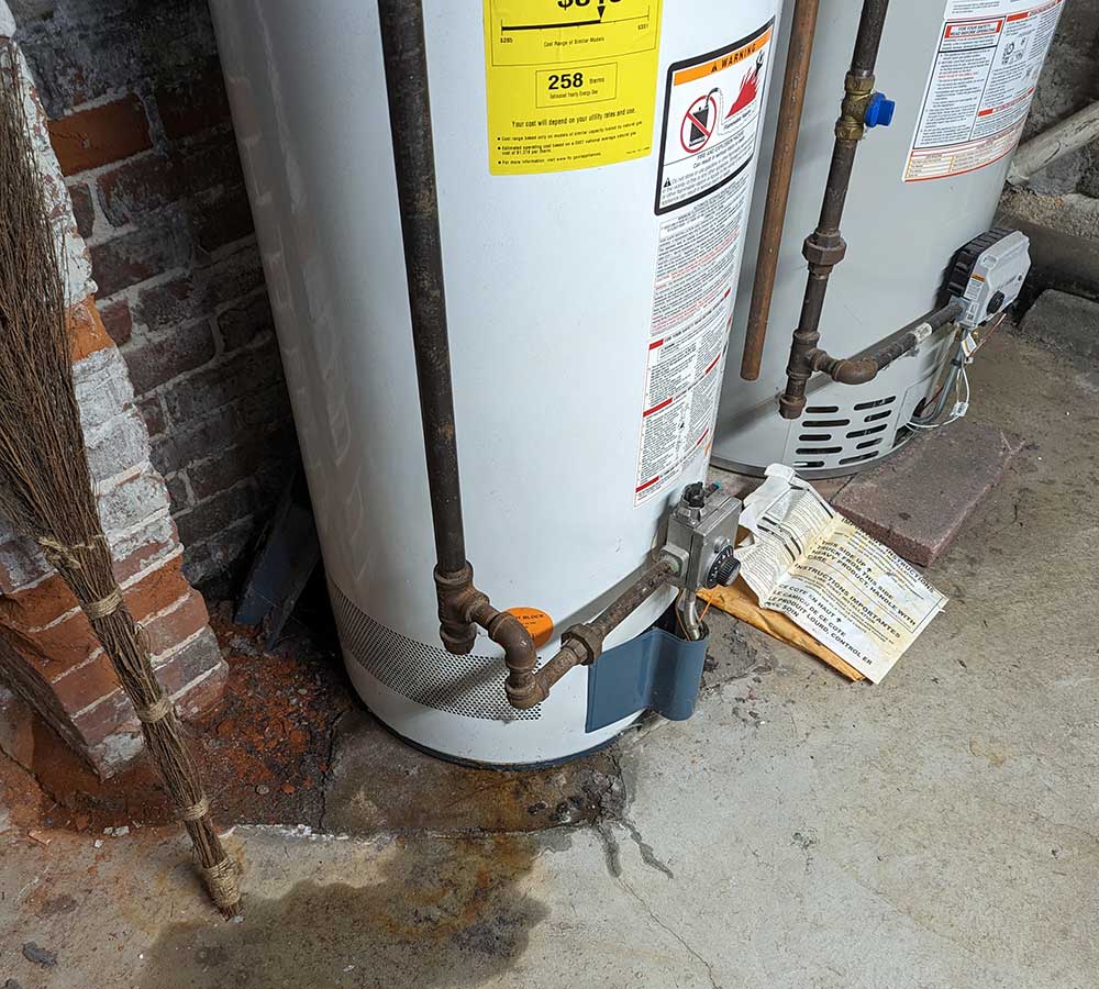 Where Can I Book Emergency Hot Water Tank Replacement If My Current Tank Leaks?