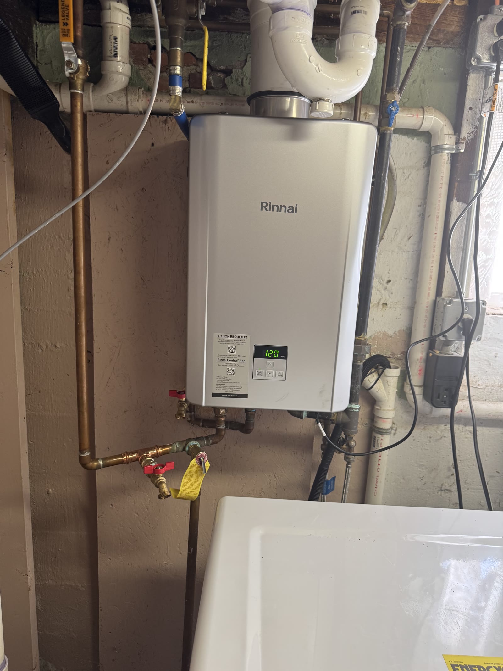 Install tankless water heater in Quincy